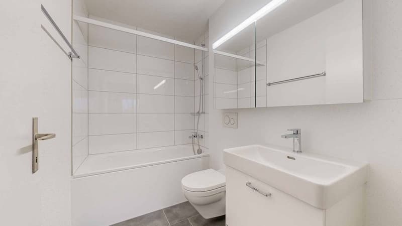 Badezimmer mit Badewanne