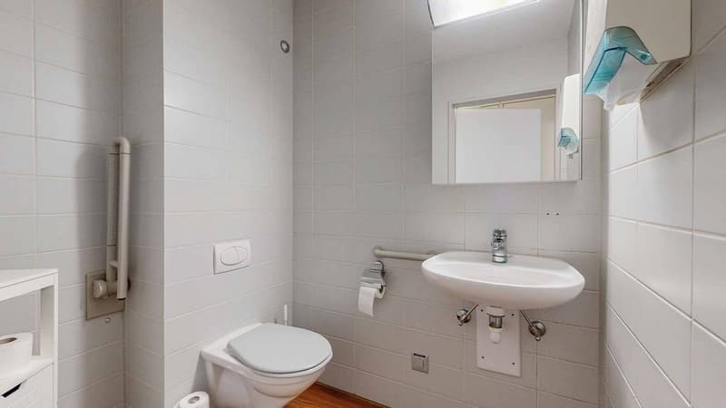 9046.08.0001-WC-EG.jpg
