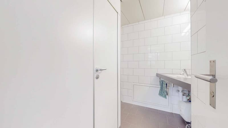 9049.02.0011-WC-2.jpg