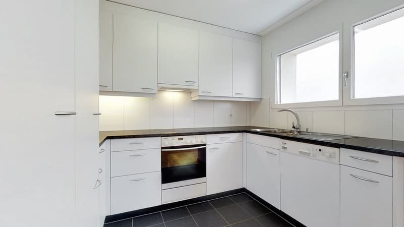 35-Zimmer-Wohnung-in-Winterthur-Kuche.jpg