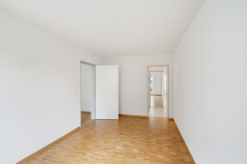 SG-8904-42-0001-zimmer2.jpg