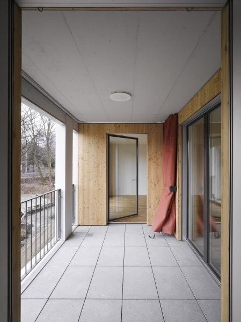 ZH7915-Wasserschoepfi-Balkon.jpg