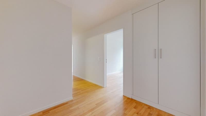 45-Zimmer-Wohnung-in-Wil-Eingang.klein.jpg