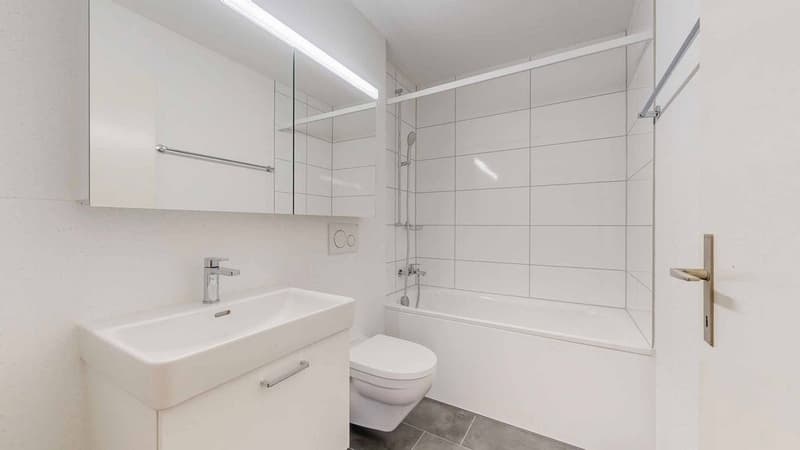 Badezimmer mit Badewanne