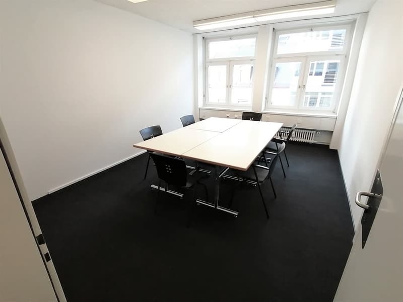 BS_5476_01_Sitzungszimmer.jpg