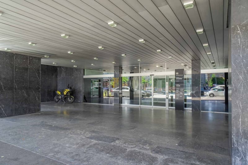 Grosszügige Büroflächen an zentraler Lage in Zürich-West flexibel anmietbar (4)