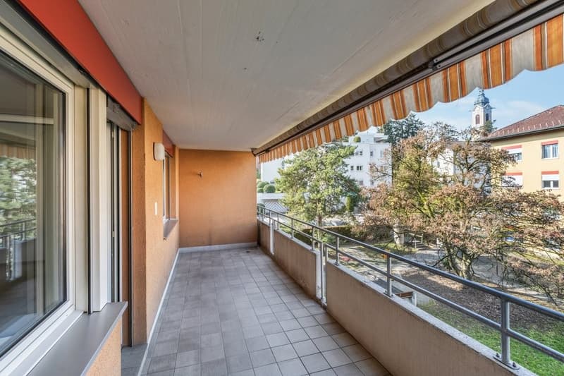 SG-8843-02-0013-35ZWG-HausB-Balkon.jpg