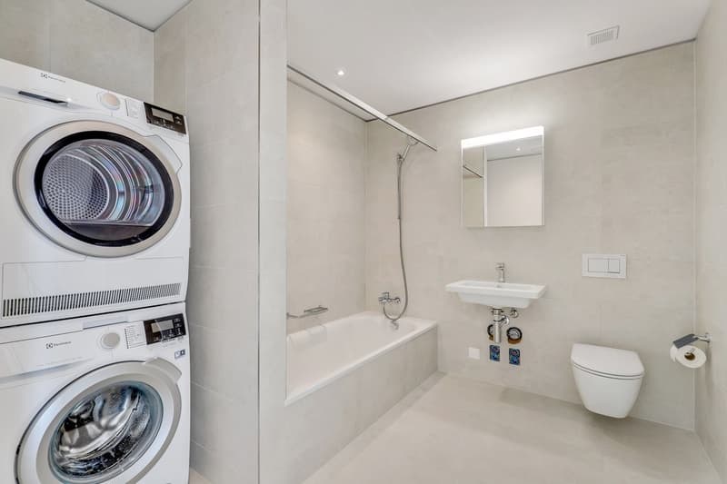 Bad mit Badewanne