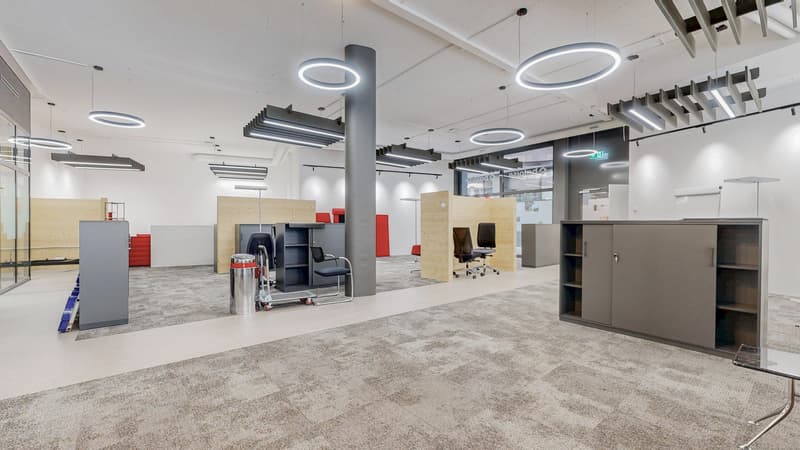 Moderne, lichtdurchflutete Bürofläche an zentraler Lage in Chur  bezugsbereit und flexibel (11)