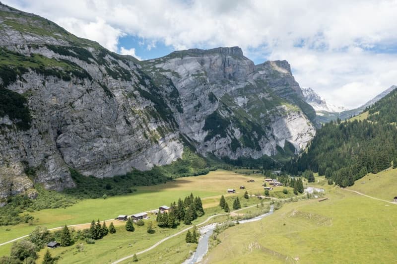 Maiensäss im Hochtal Bargis zu verkaufen (12)