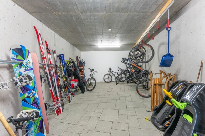 3 1/2 Zimmer Erdgeschosswohnung an ruhiger Lage zu verkaufen (15)