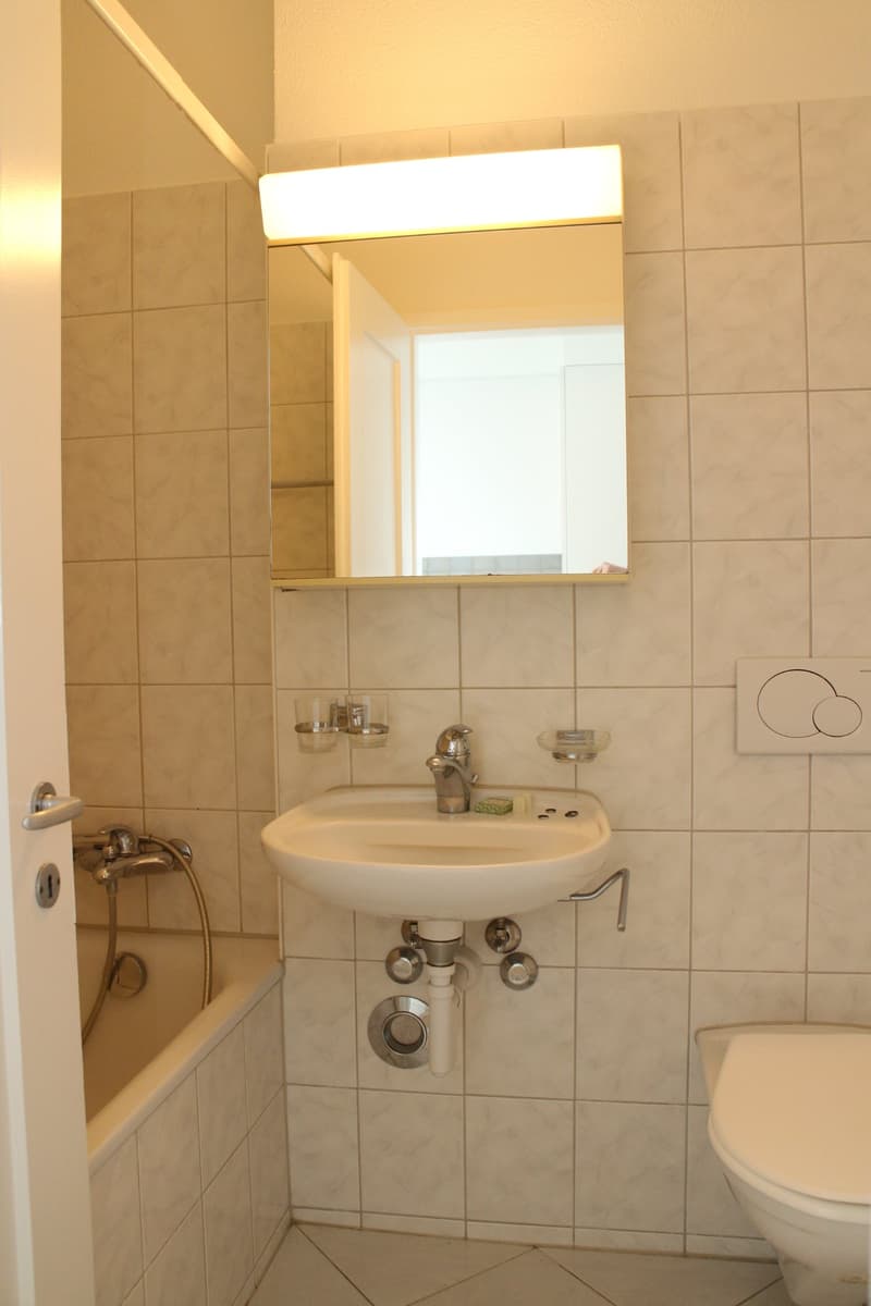 Top Lage - schöne 1-Zimmerwohnung im 3. OG (3)