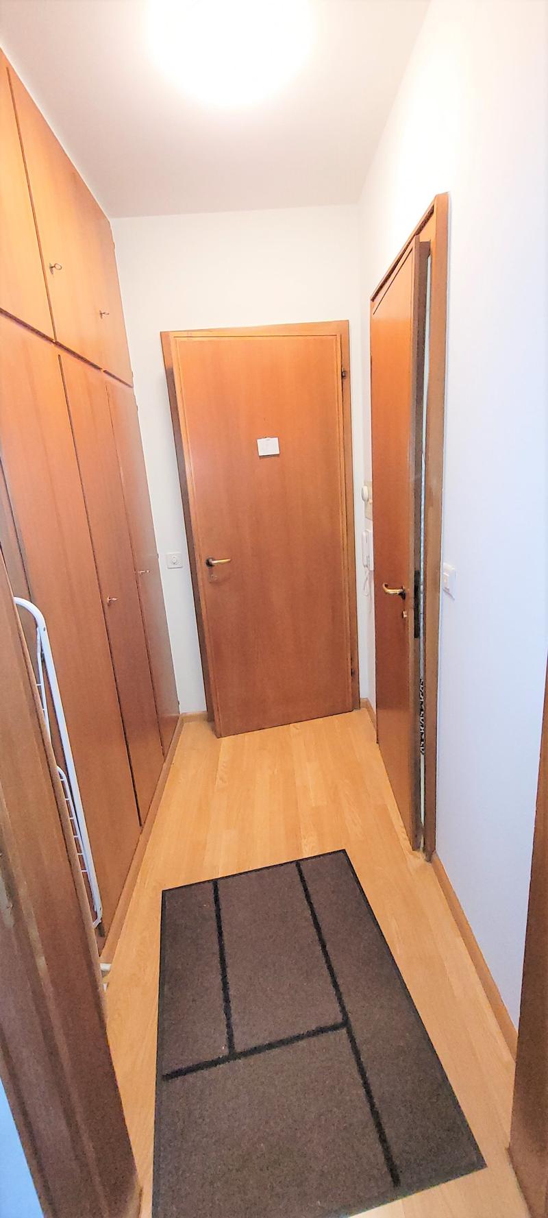 NEWLY REFURBISHED! Attic Business Apartment quiet,central & roof-deck & magnificent panoramic view (9)
