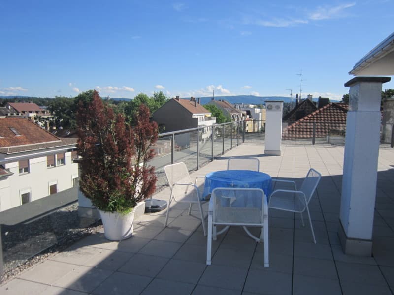 Business Apartment quiet & central with breathtaking panoramic view on roof deck! (4)