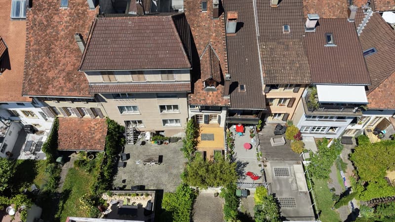 Historisches Altstadthaus mit Wohn- und Gewerbeteil in Nidau (10)