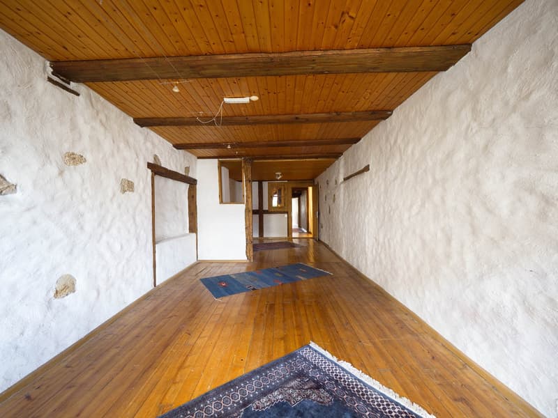 Historisches Altstadthaus mit Wohn- und Gewerbeteil in Nidau (8)