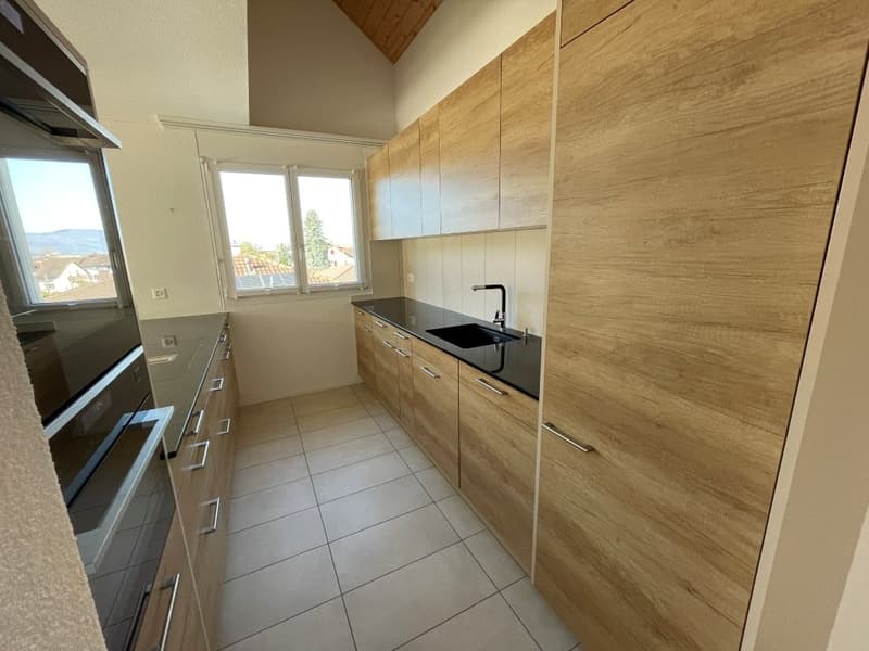 Moderne 3.5-Zimmer-Duplex-Wohnung in Leuzigen (3)