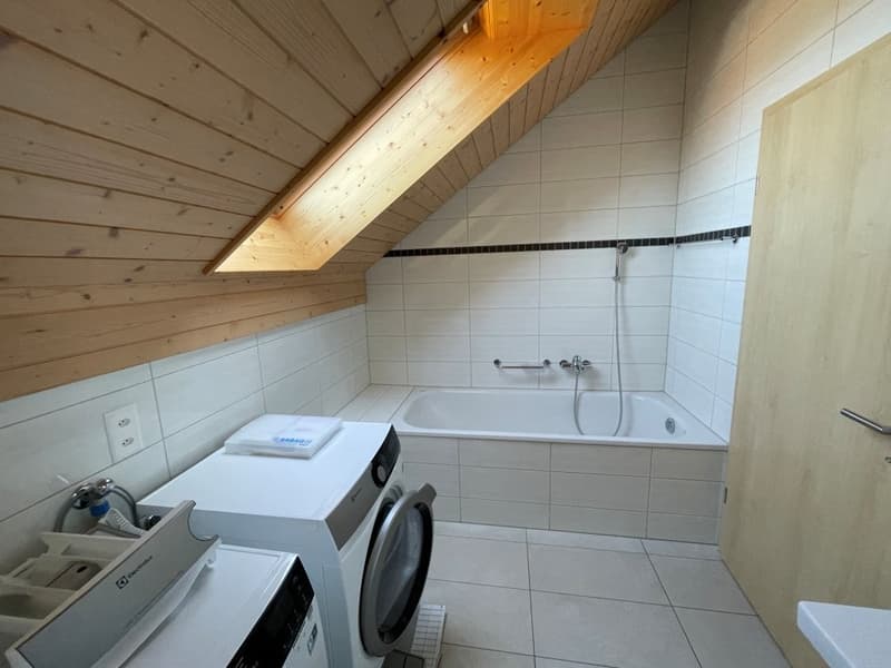 Moderne 3.5-Zimmer-Duplex-Wohnung in Leuzigen (7)