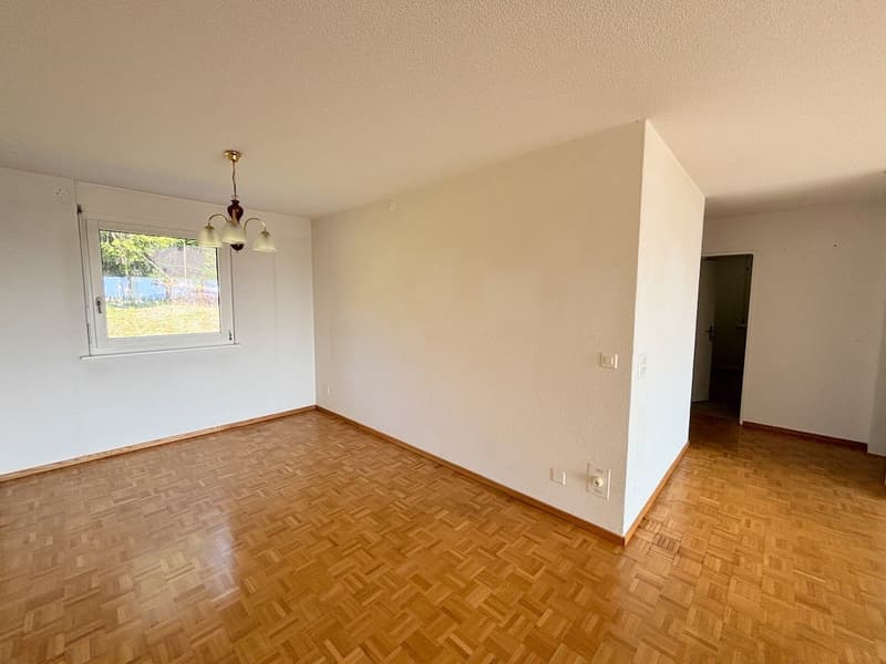 Charmante 4.5-Zimmer-Wohnung mit Balkon und schöner Aussicht in Grenchen (5)