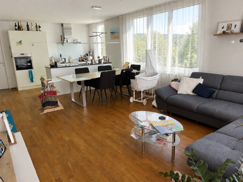 Helle 4.5-Zimmer-Wohnung (4)