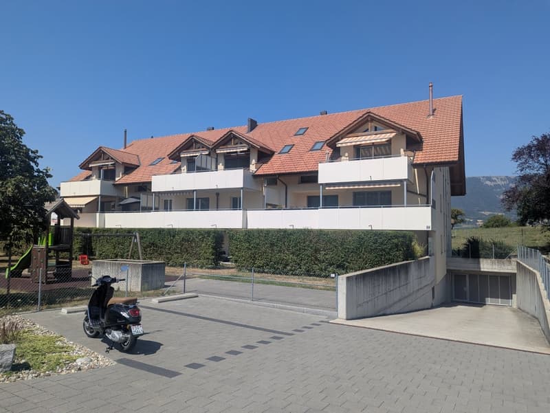 Moderne 3.5-Zimmer-Duplex-Wohnung in Leuzigen (1)