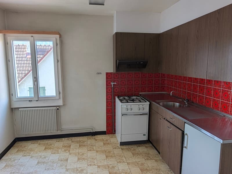 Drei Wohnungen. Frei verfügbar. Bereit für neue Pläne. (9)