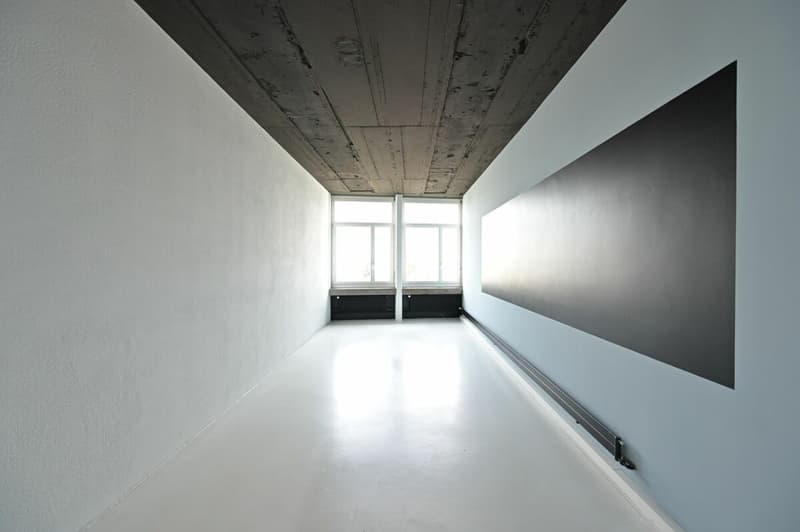 Nous avons un nouveau superbe espace de bureau / commercial à louer dans un emplacement de premier choix. (9)