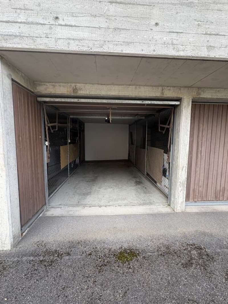 Ein sicheres Zuhause für Ihr Auto! Einzel-Garage zu vermieten (3)