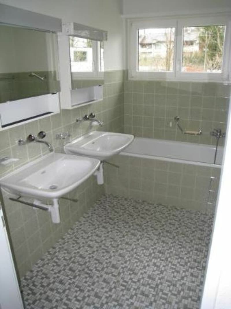 Grosszügige 3-Z'Wohnung im Herzen von Therwil - mit Balkon und Cheminée (5)