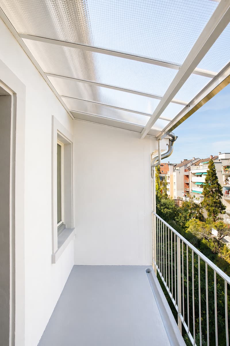 Charmante 4-Zimmer-Maisonette-Wohnung mit Ofen in Basel (8)