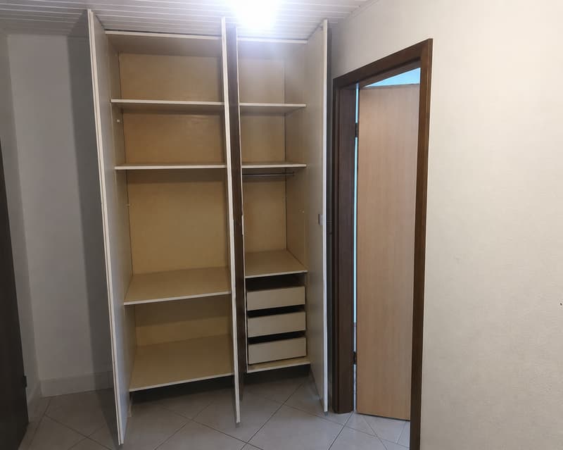 Einbauschrank (Vorplaz)
