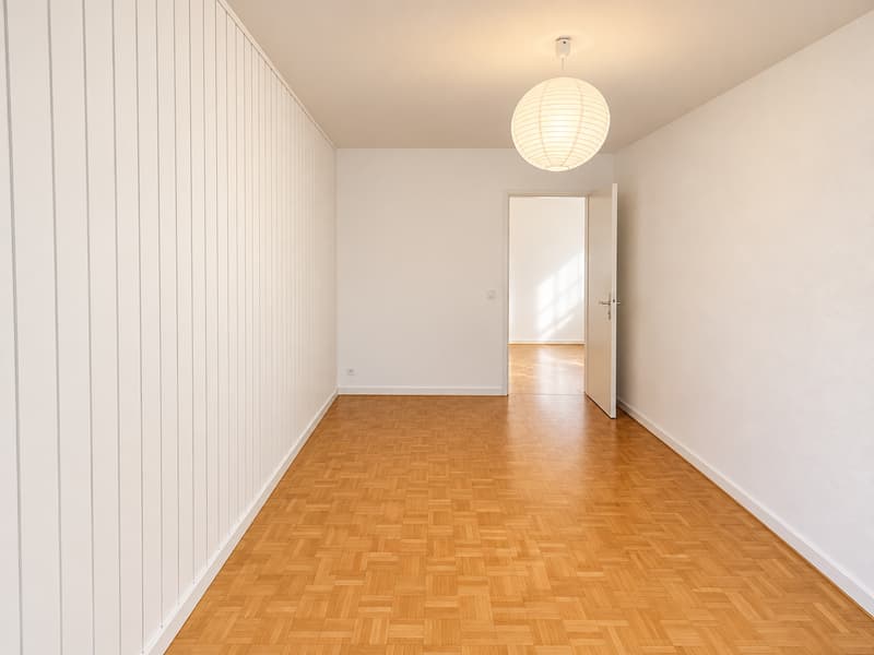 Erstbezug nach Renovation – grosszügige 4½-Zimmer-Wohnung im Grünen (3)