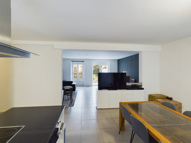 Charmante 5.5-Zimmer-Duplex-Wohnung im Herzen von Biel (8)