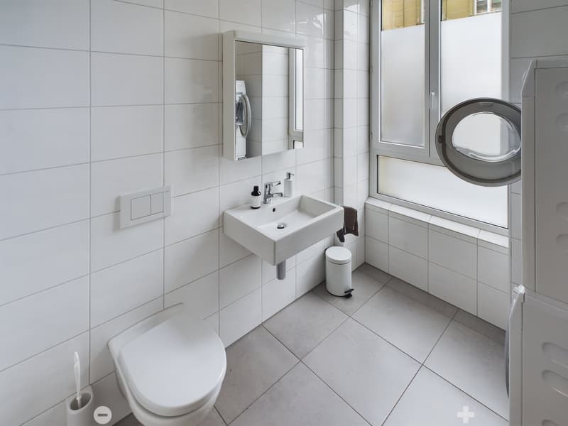 Charmante 5.5-Zimmer-Duplex-Wohnung im Herzen von Biel (5)