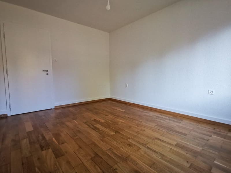 Helle 3-Zimmer-Wohnung mit Balkon an der General-Dufour-Strasse in Biel (10)