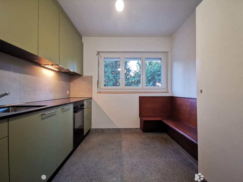 Helle 3-Zimmer-Wohnung mit Balkon an der General-Dufour-Strasse in Biel (3)