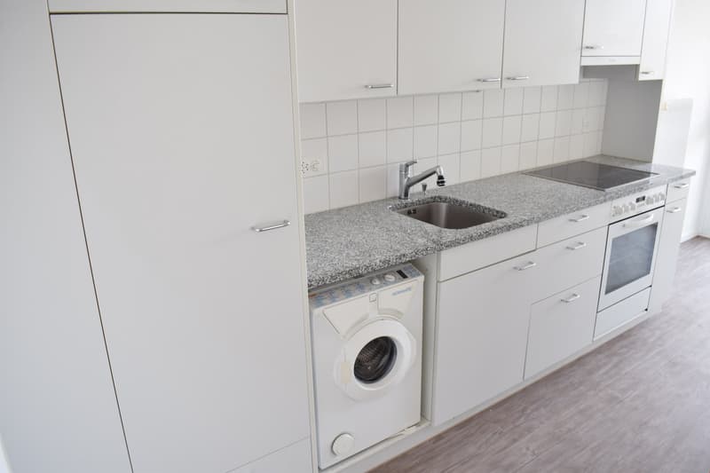 Wunderschöne 3-Zimmerwohnung mit viel Sonnenlicht (9)
