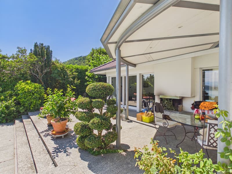 Exklusive Villa mit Pool und Seesicht in Ligerz (4)