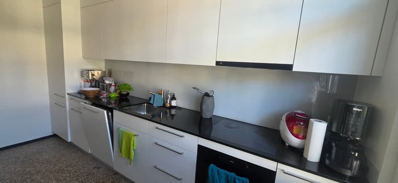 4-Zimmerwohnung mit 3 Balkonen und hohen Decken (16)