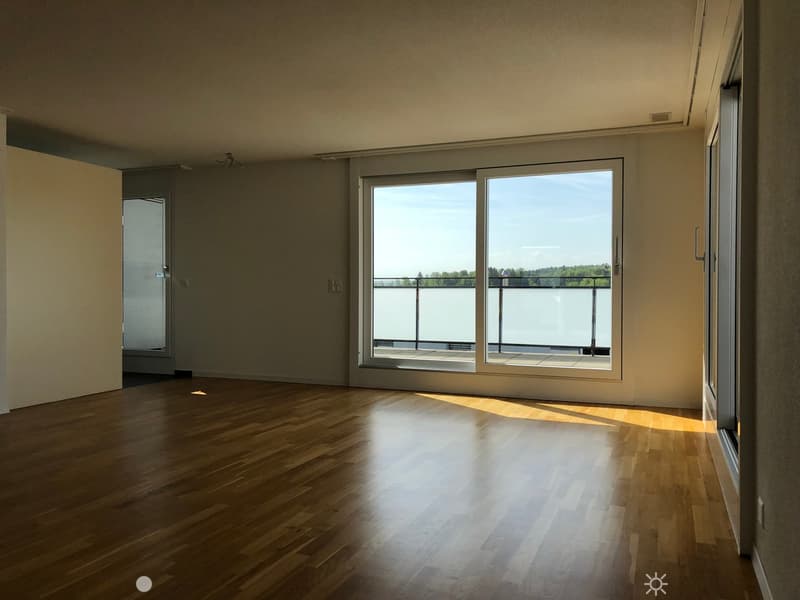 Helle 3-Zimmer-Dachwohnung mit Balkon und Minergie-Zertifikat in Biel (4)
