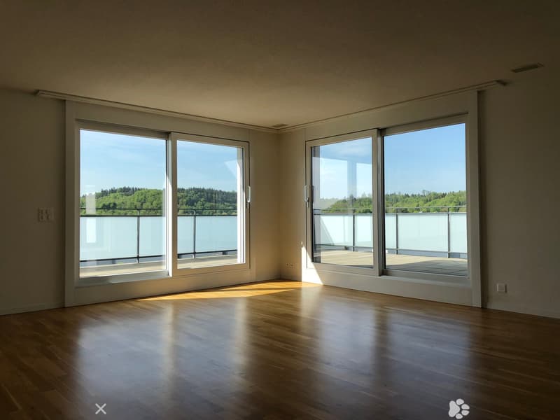 Helle 3-Zimmer-Dachwohnung mit Balkon und Minergie-Zertifikat in Biel (2)