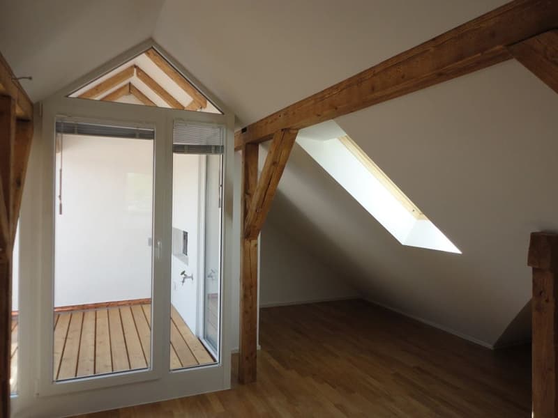 Moderne 3.5 Zimmer-Dachwohnung mit Galerie und Terrasse (10)