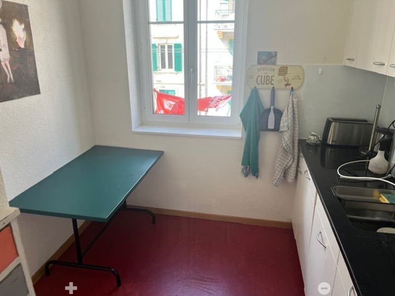Renovierte 3-Zimmer-Altbauwohnung mit Balkon (5)