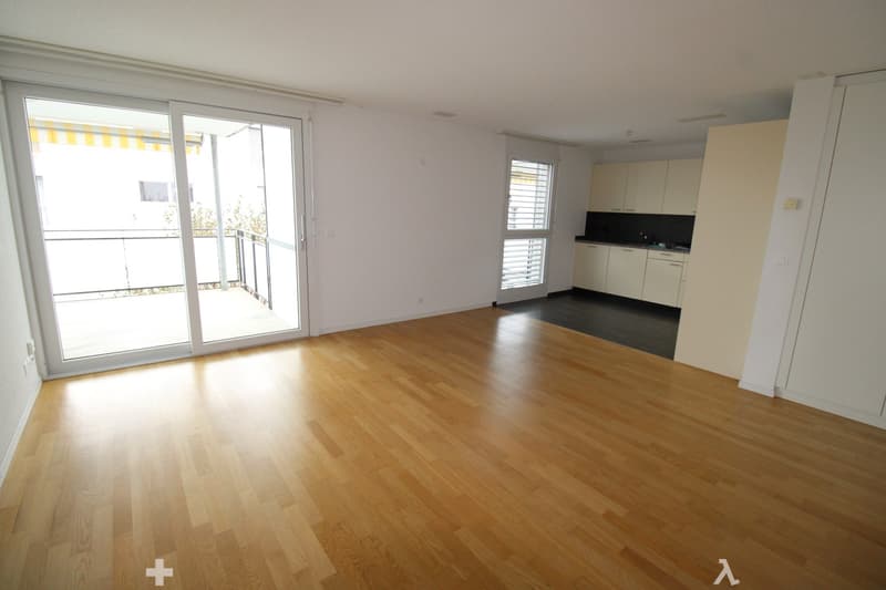 Moderne 3.5-Zimmerwohnung mit Balkon (5)