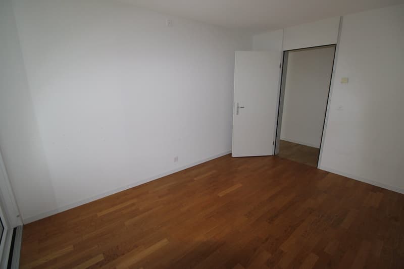 Moderne 3.5-Zimmerwohnung mit Balkon (12)