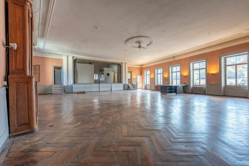 Historisches Mehrfamilienhaus an Top-Lage (4)