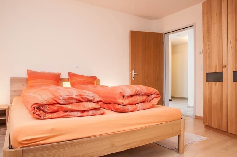 3½ ZI-WOHNUNG IN OBERRIEDEN (ZH), MÖBLIERT (4)