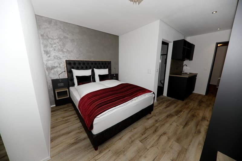 1 ZI-WOHNUNG IN REICHENBURG (SZ), MÖBLIERT (5)