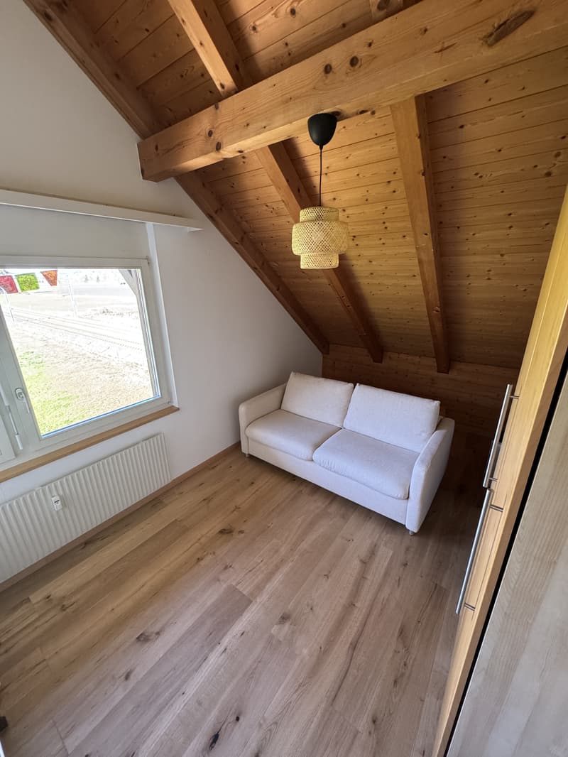 3 ZIMMER-DACHWOHNUNG IN KAUFDORF (BE), MÖBLIERT, TEMPORÄR (7)