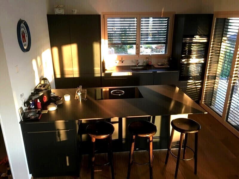 5 ZIMMER-HAUS IN OBERWIL (BL), MÖBLIERT (4)